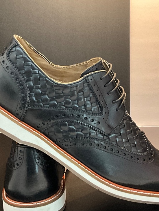 Black Woven Wingtip Derby Shoes. Thomas & Vine’s Radcliff. Men’s Size 12